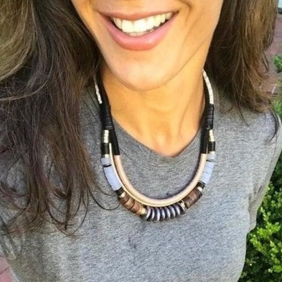 Alay Statement Necklace - Picture 2 of 2